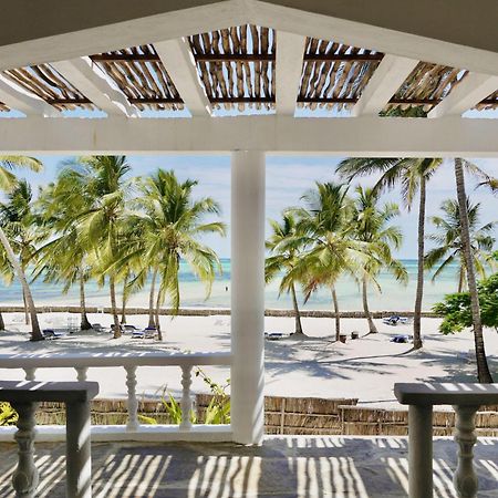 Jacaranda Beach Resort Watamu Exterior photo