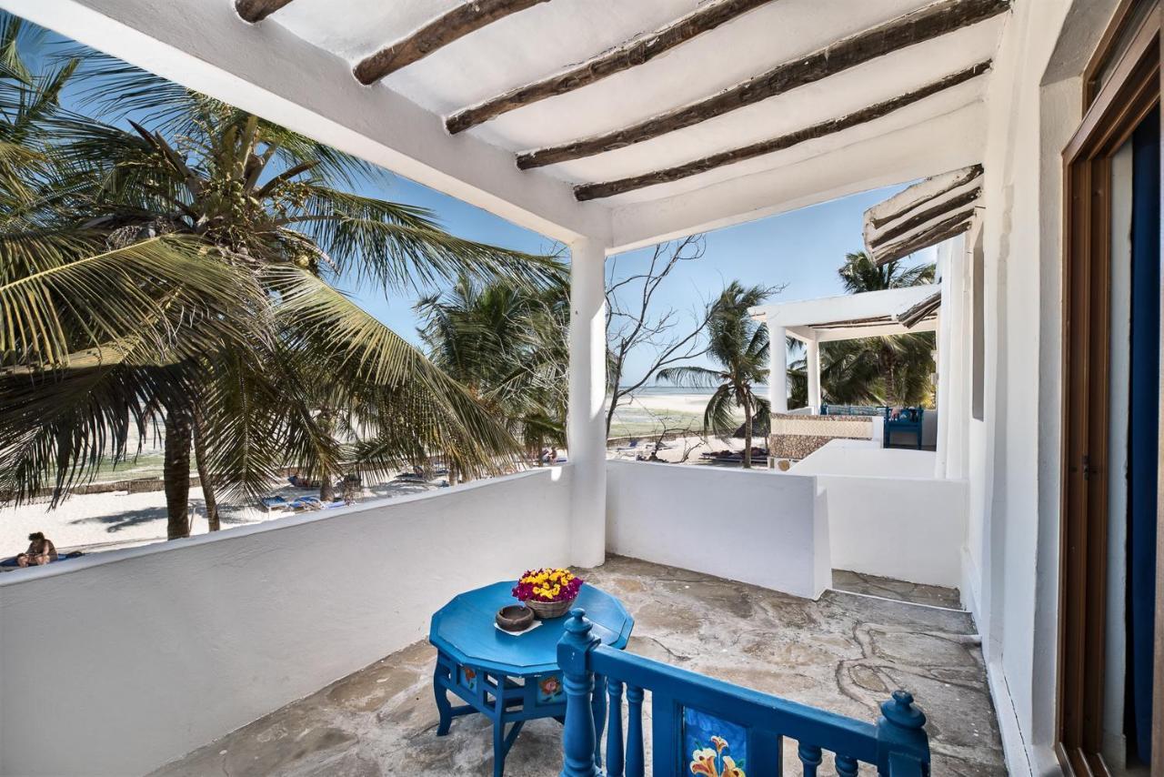 Jacaranda Beach Resort Watamu Exterior photo