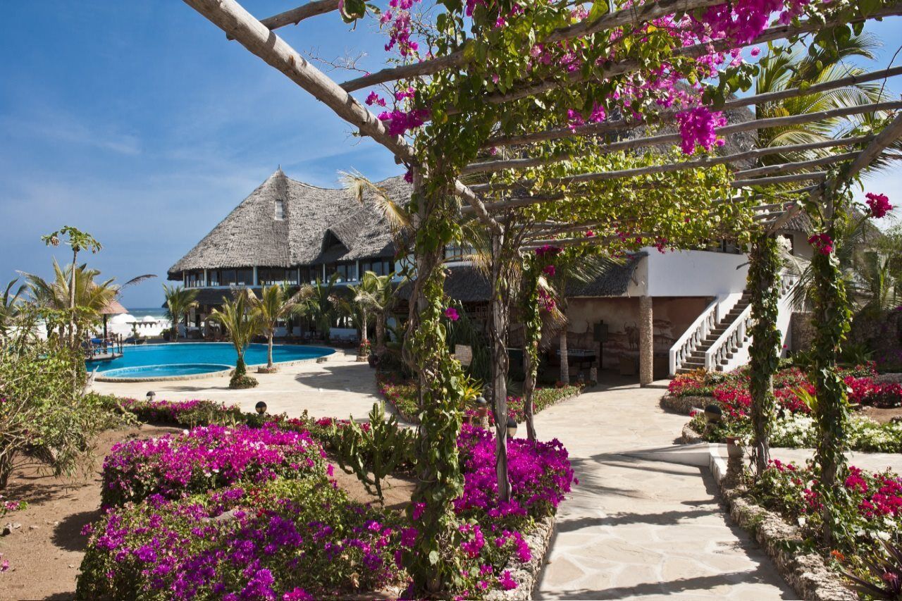 Jacaranda Beach Resort Watamu Exterior photo