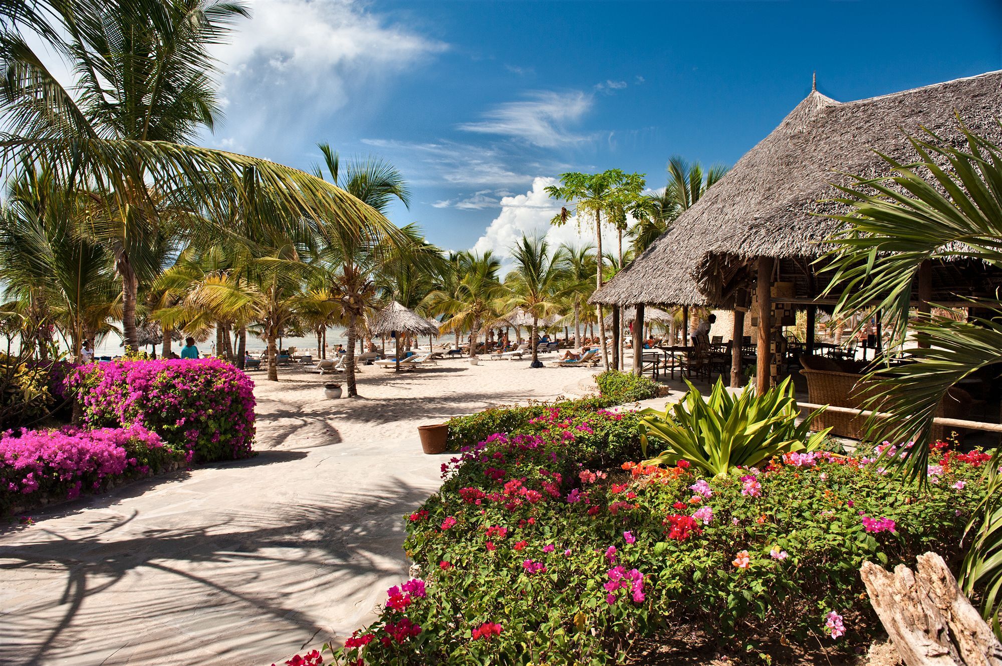 Jacaranda Beach Resort Watamu Exterior photo