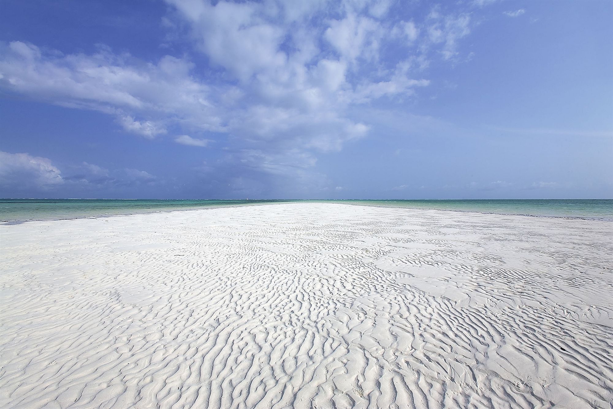 Jacaranda Beach Resort Watamu Exterior photo