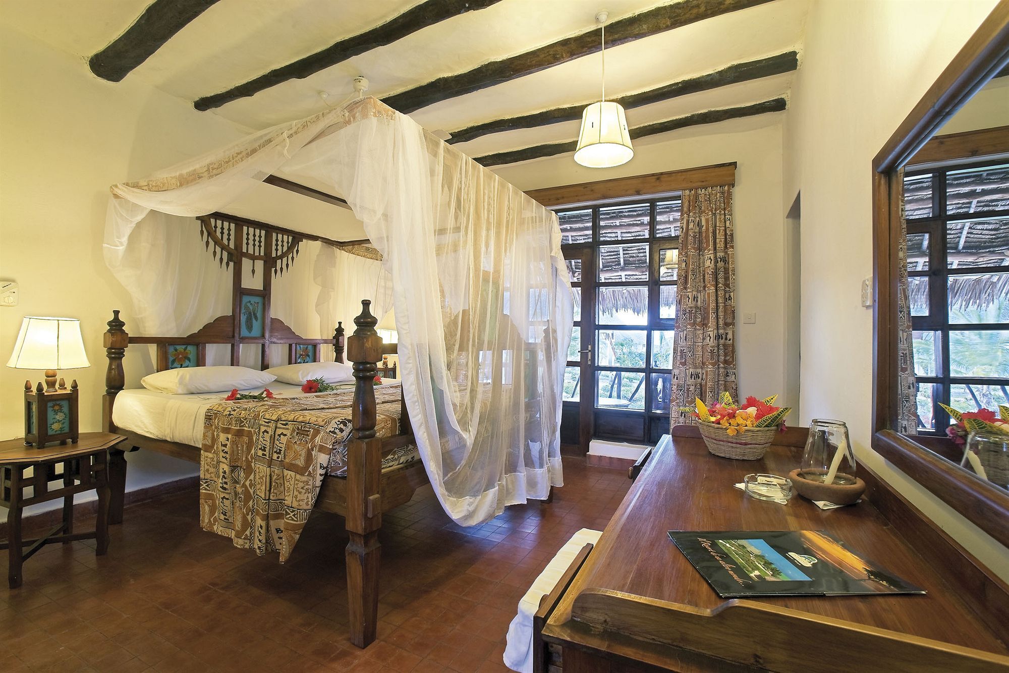 Jacaranda Beach Resort Watamu Exterior photo