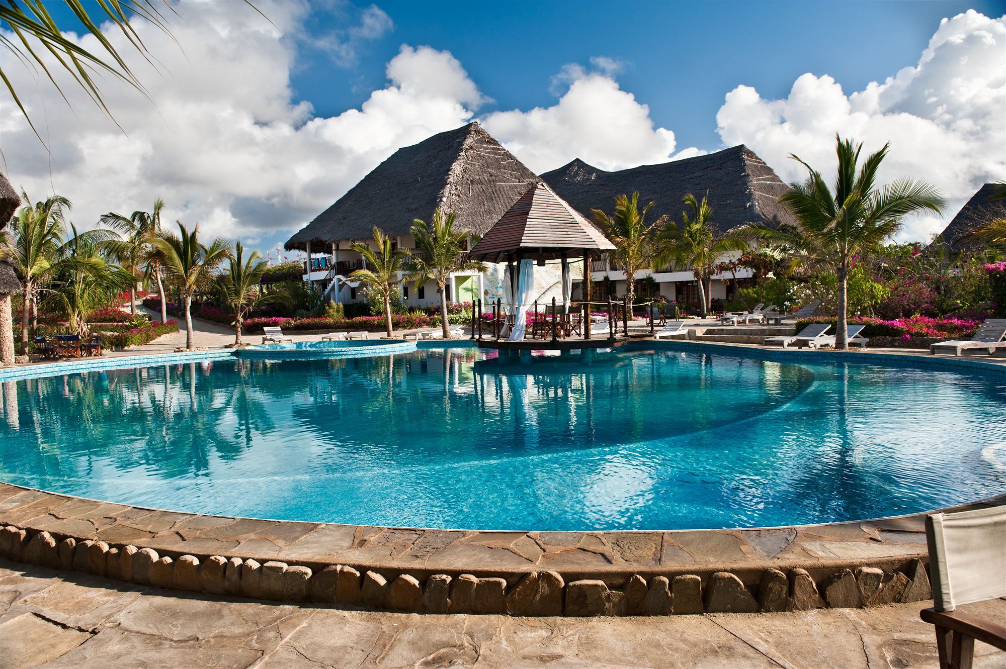 Jacaranda Beach Resort Watamu Exterior photo