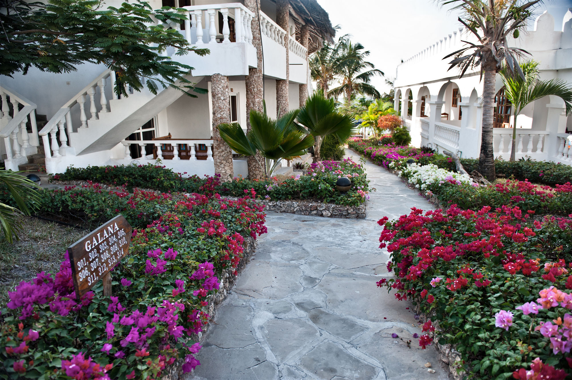 Jacaranda Beach Resort Watamu Exterior photo